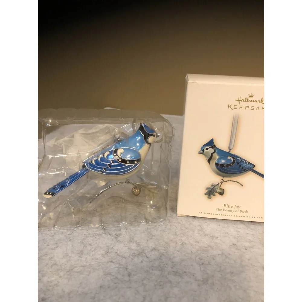 Hallmark Keepsake 2007 Blue Jay The Beauty of Birds Ornament 3rd Series QX7169